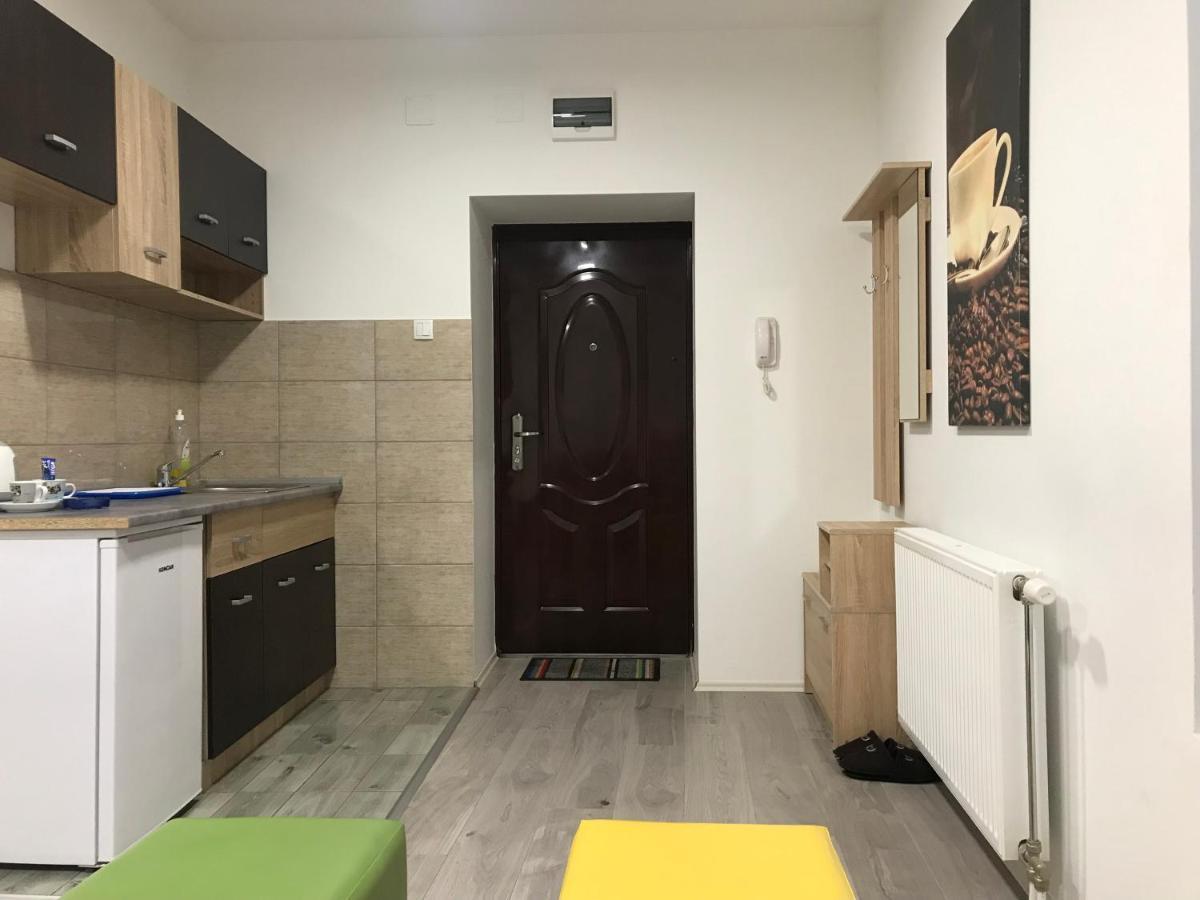 Zen Apartmani Ζρένιανιν Εξωτερικό φωτογραφία
